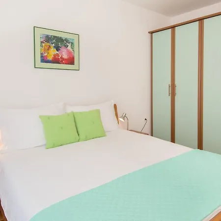 Palmic * Πόρετς